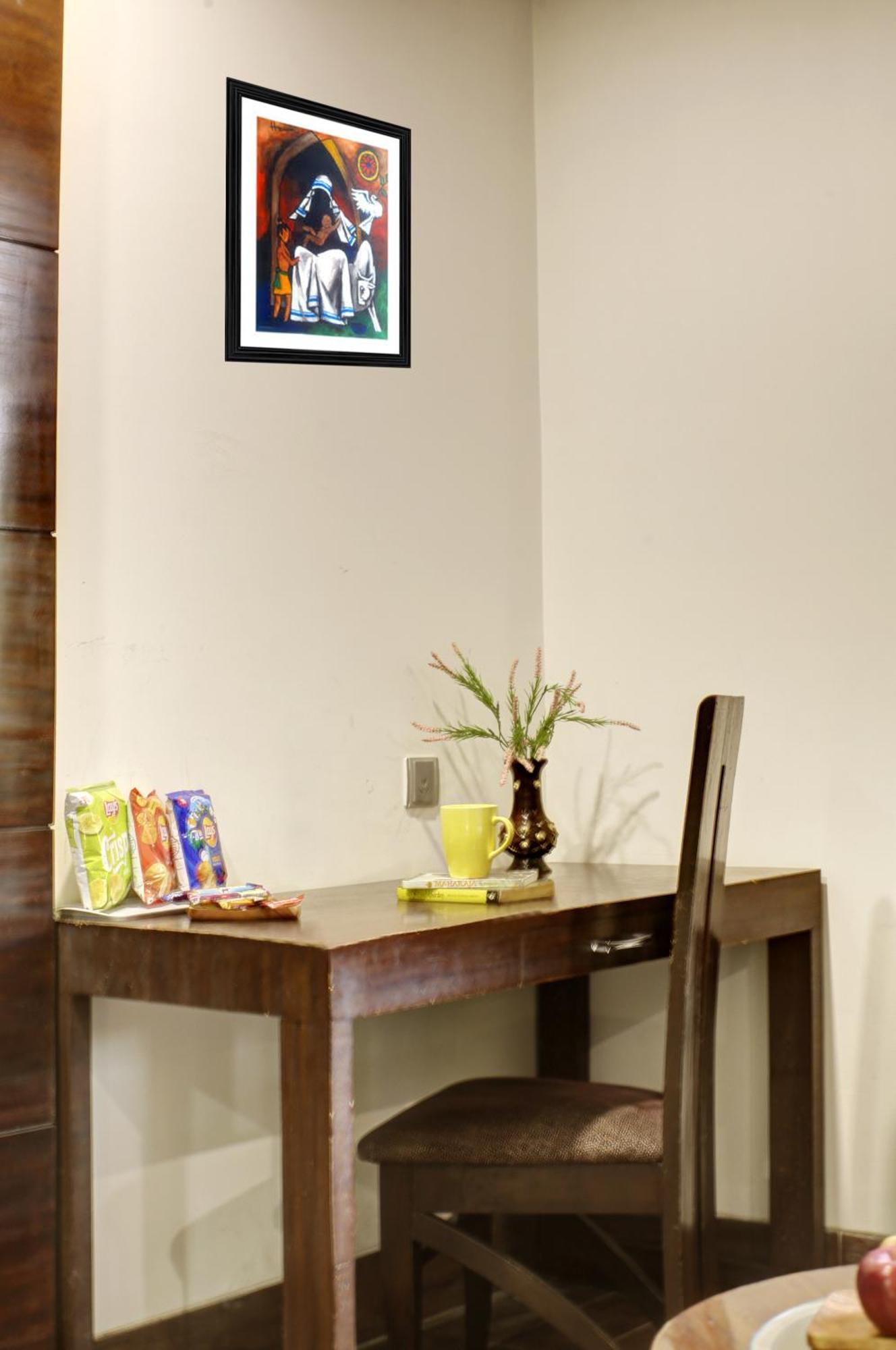Hotel Good Times Near Ganga Ram Hospital And Karol Bagh Metro Delhi  Bagian luar foto
